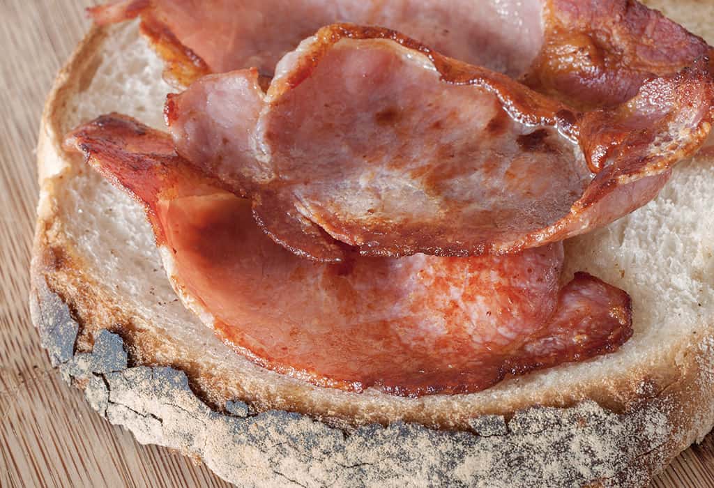 Rindless Middle Bacon